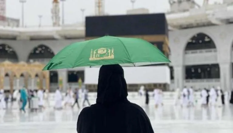 هل يُسمح للمرأة بأداء الحج دون مرافقة محرم؟ الإجابة من دار الإفتاء هل يُسمح للمرأة بأداء الحج دون مرافقة محرم؟ الإجابة من دار الإفتاء