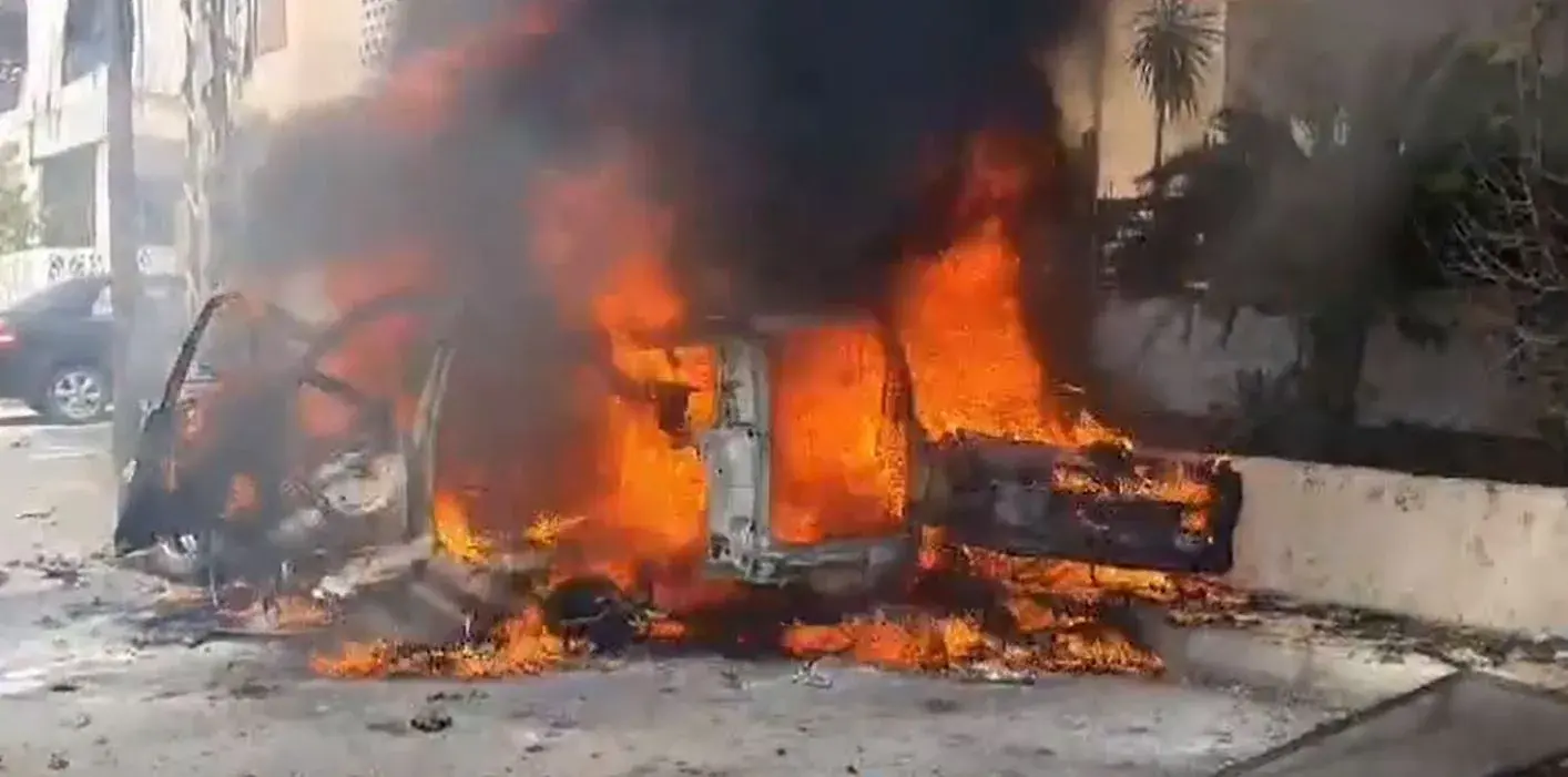 جريح جراء إلقاء مسيرة إسرائيلية قنبلة على بلدة جنوبي لبنان جريح جراء إلقاء مسيرة إسرائيلية قنبلة على بلدة جنوبي لبنان