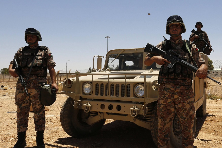 الجيش الأردني يكشف عن اكتشاف قذيفة مخدرات مصدرها سوريا متجهة نحو أراضيه