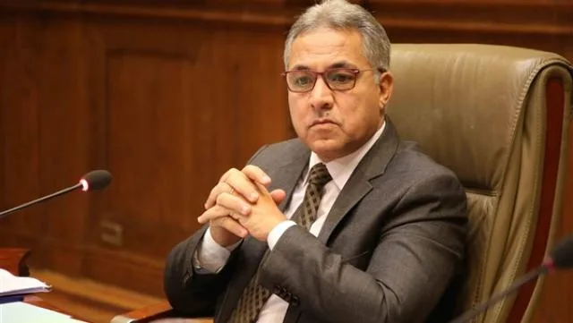 النائب أحمد السجيني يدعو ممثلي الملاك والمستأجرين لتقديم مقترحات عادلة بشأن قانون الإيجار القديم. النائب أحمد السجيني يدعو ممثلي الملاك والمستأجرين لتقديم مقترحات عادلة بشأن قانون الإيجار القديم.