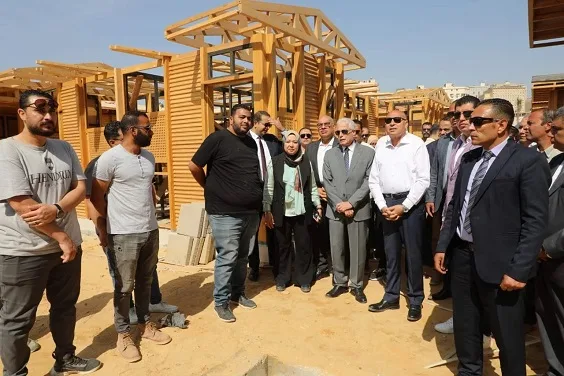 مستشار الرئيس للتنمية المحلية ومحافظ القاهرة يتفقدان مشاريع التطوير في منطقة القاهرة الخديوية مستشار الرئيس للتنمية المحلية ومحافظ القاهرة يتفقدان مشاريع التطوير في منطقة القاهرة الخديوية