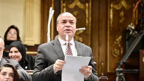 برلماني: مصر لها تاريخ بصناعة الدواء.. وآن الأوان لصناعة أدوية الأورام والسكر محليًا برلماني: مصر لها تاريخ بصناعة الدواء.. وآن الأوان لصناعة أدوية الأورام والسكر محليًا