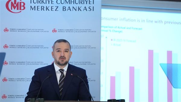 محافظ البنك المركزي التركي يتعهد بثبات السياسة النقدية والتركيز على التضخم محافظ البنك المركزي التركي يتعهد بثبات السياسة النقدية والتركيز على التضخم