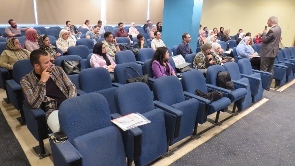 بشراكة دولية .. «الصحة» تبدأ برنامجًا تدريبيًا لتطوير الرعاية الصحية في القاهرة والجيزة بشراكة دولية .. «الصحة» تبدأ برنامجًا تدريبيًا لتطوير الرعاية الصحية في القاهرة والجيزة