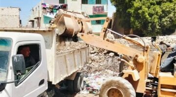 محافظ المنيا يشدد على تكثيف حملات النظافة وتمهيد الطرق والشوارع الرئيسية