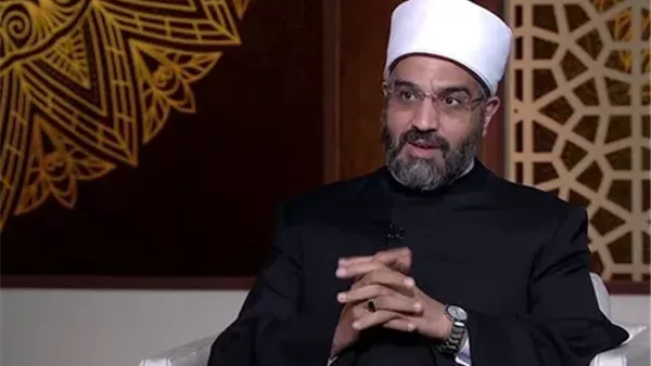 أمين الفتوى: المجتمع ظلم مفهوم العمل حين قصره على الجانب المادي أمين الفتوى: المجتمع ظلم مفهوم العمل حين قصره على الجانب المادي