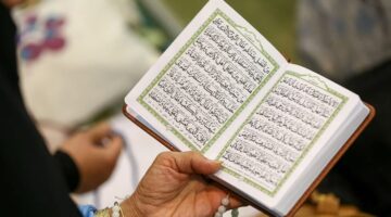 هل يجب على المسلم حفظ القرآن الكريم كاملاً؟.. دار الإفتاء توضح