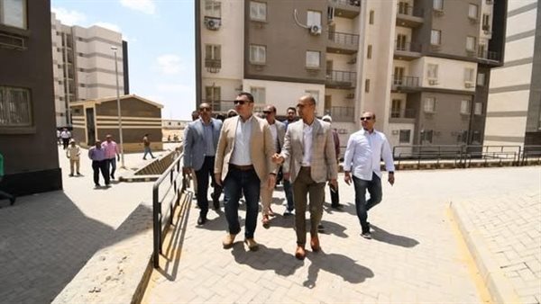 وزير الإسكان يتفقد مشروع "سكن مصر" بأرض المعارض بالقاهرة الجديدة وزير الإسكان يتفقد مشروع "سكن مصر" بأرض المعارض بالقاهرة الجديدة