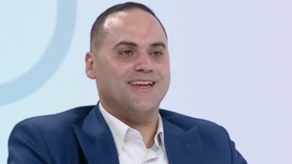 هل الذهب سيواصل الهبوط؟.. باحث اقتصادي يجيب هل الذهب سيواصل الهبوط؟.. باحث اقتصادي يجيب
