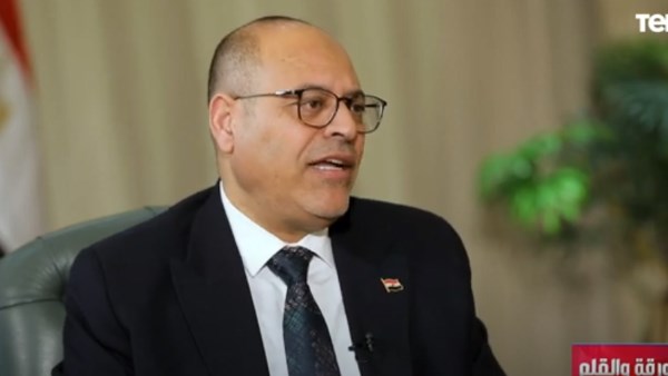 وزير العمل يهنئ عمال مصر بعيدهم.. ويؤكد: نتعامل مع كل قضاياهم بجدية واهتمام وزير العمل يهنئ عمال مصر بعيدهم.. ويؤكد: نتعامل مع كل قضاياهم بجدية واهتمام