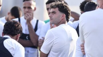 جماهير الزمالك تهاجم زيزو خلال مباراة المصري في الدوري | فيديو