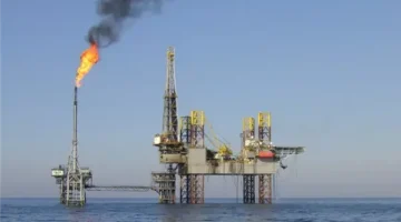 ترامب: يجب وقف كل مشتريات النفط الإيراني