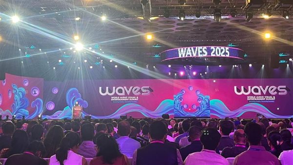 وزير الثقافة يصل مومباي للمشاركة في قمة WAVES العالمية وزير الثقافة يصل مومباي للمشاركة في قمة WAVES العالمية