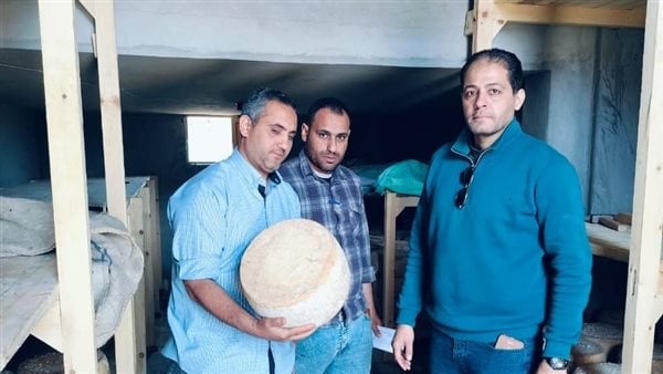 ضبط 120 طن سلع غذائية مجهولة المصدر ومنتهية الصلاحية بالبحيرة ضبط 120 طن سلع غذائية مجهولة المصدر ومنتهية الصلاحية بالبحيرة