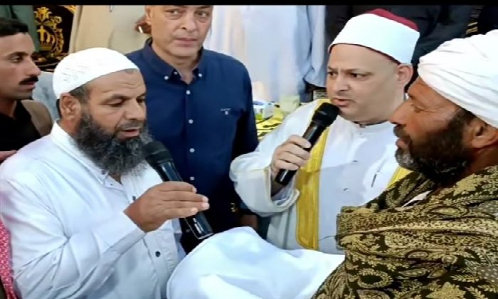 الكفن ينهي خصومة ثأرية بين عائلتي «العدوي» و«منصور» فى الشرقية الكفن ينهي خصومة ثأرية بين عائلتي «العدوي» و«منصور» فى الشرقية
