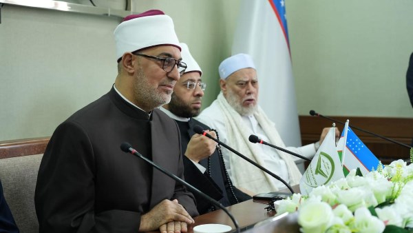 المفتي: الكذب على الجناب النبوي لا يقتصر على اختلاق الأقوال ونسبتها زورًا إلى مقامه الشريف المفتي: الكذب على الجناب النبوي لا يقتصر على اختلاق الأقوال ونسبتها زورًا إلى مقامه الشريف