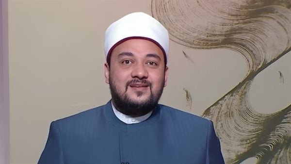 أزهري: افعل الخير وارمه في البحر.. إن لم يعرفه السمك عرفه رب السمك أزهري: افعل الخير وارمه في البحر.. إن لم يعرفه السمك عرفه رب السمك