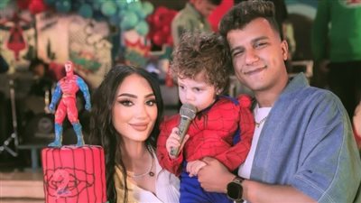 عصام صاصا يتجاهل الخلافات بينه وبين مسلم ويحتفل بـ عيد ميلاد نجله رحيم.. صور عصام صاصا يتجاهل الخلافات بينه وبين مسلم ويحتفل بـ عيد ميلاد نجله رحيم.. صور