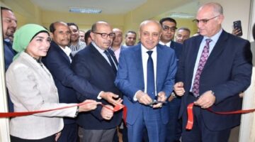 محافظ الأقصر يفتتح أول حمام سباحة أوليمبي