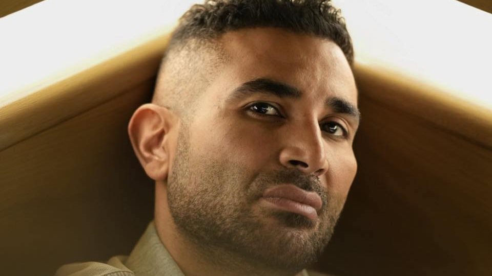 لو مشلولين نشيلكم.. أحمد سعد يوجه رسالة لـ العمال في عيدهم لو مشلولين نشيلكم.. أحمد سعد يوجه رسالة لـ العمال في عيدهم