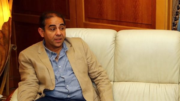 رئيس جامعة بورسعيد: 3 قطاعات أكاديمية وهيكل إداري جديد لدعم 700 مصنع وإنشاء كلية ذكاء اصطناعي رئيس جامعة بورسعيد: 3 قطاعات أكاديمية وهيكل إداري جديد لدعم 700 مصنع وإنشاء كلية ذكاء اصطناعي