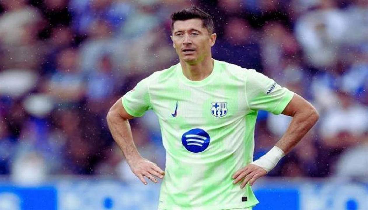 طبيب ريال مدريد ينتقد ضمّادات برشلونة وفيكتور يرد ساخراً طبيب ريال مدريد ينتقد ضمّادات برشلونة وفيكتور يرد ساخراً