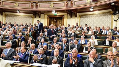 التدريب الإلزامي للطلاب: قانون مزاولة مهنة الصيادلة يوفر للمتدربين راتبًا شهريًا قدره 2500 جنيه. التدريب الإلزامي للطلاب: قانون مزاولة مهنة الصيادلة يوفر للمتدربين راتبًا شهريًا قدره 2500 جنيه.