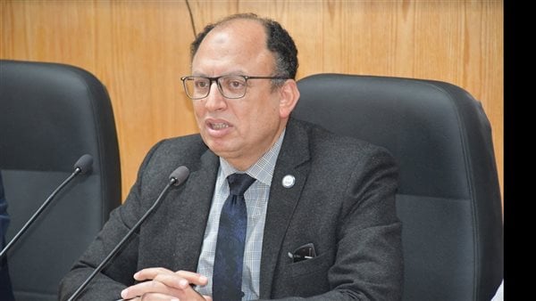 رئيس جامعة حلوان: بدأنا التغيير بشكل جذري في التخصصات والبرامج لمواكبة الاحتياجات المطلوبة بسوق العمل رئيس جامعة حلوان: بدأنا التغيير بشكل جذري في التخصصات والبرامج لمواكبة الاحتياجات المطلوبة بسوق العمل