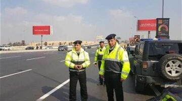 صدم سيارة ملاكي.. التحقيق مع سائق ميكروباص متهور لاتهامه بالسير عكس الاتجاه أعلى كوبري صفط