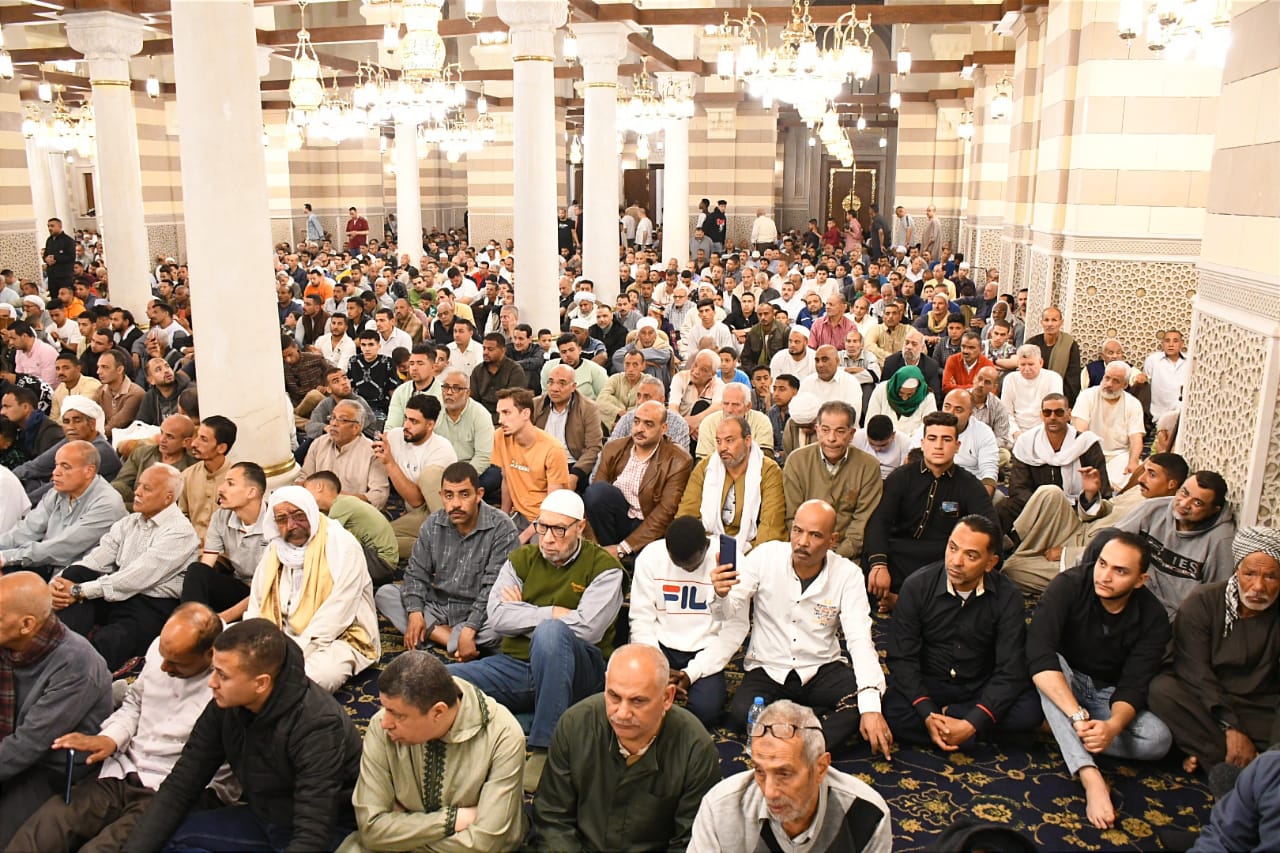 بث مباشر.. شعائر صلاة الجمعة من مسجد السيدة زينب بالقاهرة بث مباشر.. شعائر صلاة الجمعة من مسجد السيدة زينب بالقاهرة
