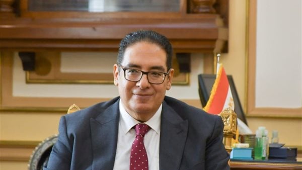 رئيس جامعة القاهرة: الرياضة جزء من تكوين الشخصية.. ونحرص على توفر الآليات المساعدة لتأهيل الطلاب لخوض المنافسات رئيس جامعة القاهرة: الرياضة جزء من تكوين الشخصية.. ونحرص على توفر الآليات المساعدة لتأهيل الطلاب لخوض المنافسات