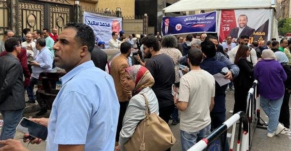 حضور لافت لشيوخ الصحفيين في أعمال الجمعية العمومية للنقابة (فيديو) حضور لافت لشيوخ الصحفيين في أعمال الجمعية العمومية للنقابة (فيديو)