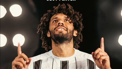 محمد النني يحصد جائزة أفضل لاعب لشهر أبريل في الدوري الإماراتي محمد النني يحصد جائزة أفضل لاعب لشهر أبريل في الدوري الإماراتي