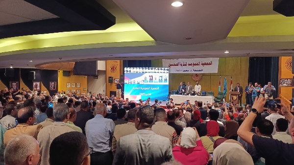 رسالة قوية من عمومية الصحفيين.. مصر تقف مع الفلسطينيين ضد التهجير رسالة قوية من عمومية الصحفيين.. مصر تقف مع الفلسطينيين ضد التهجير