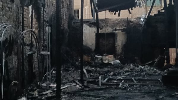 مصدر بالتضامن الاجتماعي: حصر خسائر المتضررين من حريق كنيسة قفط في قنا وصرف تعويضات بقيمة 50% مصدر بالتضامن الاجتماعي: حصر خسائر المتضررين من حريق كنيسة قفط في قنا وصرف تعويضات بقيمة 50%
