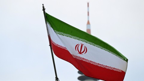 إيران تؤكد بعد تهديدات ترامب أن العقوبات الأميركية “لن تبدل” سياستها وتدين الضغوط على شركاء طهران التجاريين والاقتصاديين وتشكك بجدية واشنطن إيران تؤكد بعد تهديدات ترامب أن العقوبات الأميركية “لن تبدل” سياستها وتدين الضغوط على شركاء طهران التجاريين والاقتصاديين وتشكك بجدية واشنطن