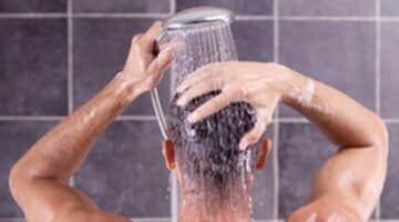 حكم الاغتسال من الجنابة مع وجود الصابون والشامبو على الجسد؟ اعرف آراء الفقهاء