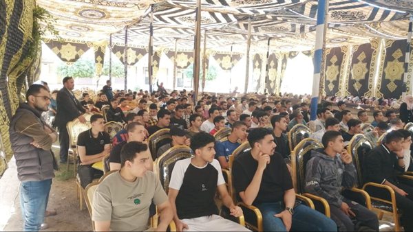 محافظ الغربية يتابع تنفيذ قوافل المراجعات النهائية لطلاب الثانوية محافظ الغربية يتابع تنفيذ قوافل المراجعات النهائية لطلاب الثانوية