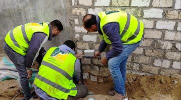 بوصلات مياه مجانية ومساعدات للفتيات اليتيمات.. «خير للناس» تواصل قوافلها الخيرية بقرى البحيرة