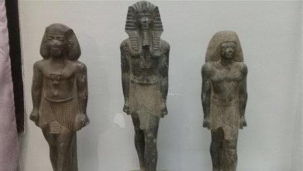 القصة الكاملة لسقوط رجل أعمال شهير بعملات أجنبية وتماثيل في الدلتا القصة الكاملة لسقوط رجل أعمال شهير بعملات أجنبية وتماثيل في الدلتا