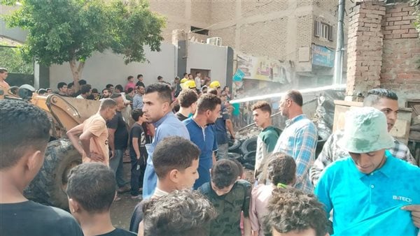 السيطرة على حريق اندلع بمخزن كاوتش تابع لمجلس مدينة أوسيم السيطرة على حريق اندلع بمخزن كاوتش تابع لمجلس مدينة أوسيم