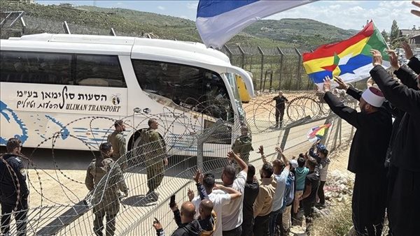 الاحتلال يعلن إجلاء جرحى سوريين من الطائفة الدرزية لتلقي العلاج الاحتلال يعلن إجلاء جرحى سوريين من الطائفة الدرزية لتلقي العلاج