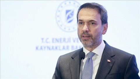 وزير الطاقة التركي: سيتم إنشاء خط لربط الغاز الطبيعي بين تركيا وسوريا “خلال أسابيع قليلة” وزير الطاقة التركي: سيتم إنشاء خط لربط الغاز الطبيعي بين تركيا وسوريا “خلال أسابيع قليلة”