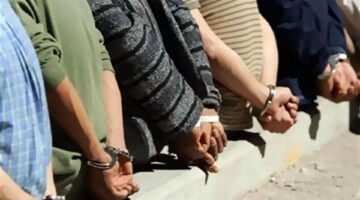 راح ضحيتها شخص وأصيب آخر.. حبس 5 عمال في مشاجرة مصنع بالسلام