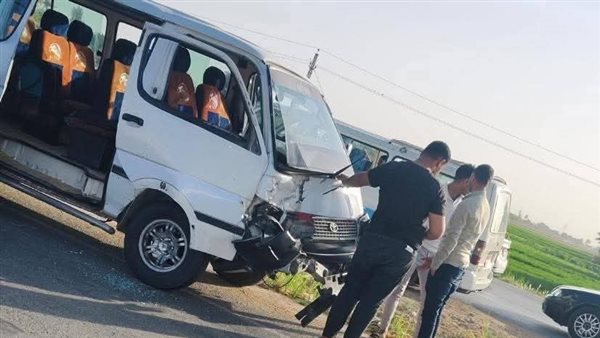 مصرع شخص وإصابة 4 آخرين في حادث تصادم ميكروباص وكارو بالمنيا مصرع شخص وإصابة 4 آخرين في حادث تصادم ميكروباص وكارو بالمنيا