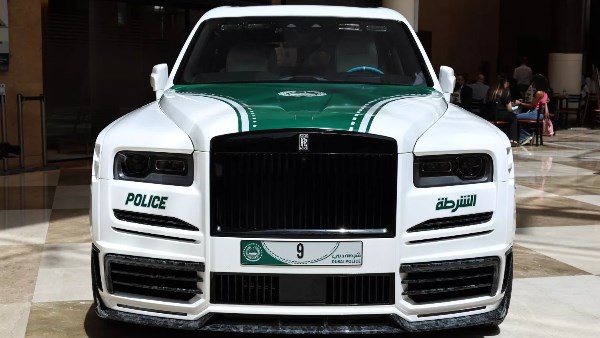 رولزرويس كولينان الفارهة تنضم لأسطول شرطة دبي .. إصدار مميز رولزرويس كولينان الفارهة تنضم لأسطول شرطة دبي .. إصدار مميز