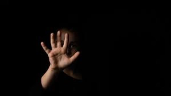 استشارية أسرية: دعم الأم لطفلها المعتدى عليه يمنحه القوة والنجاة النفسية استشارية أسرية: دعم الأم لطفلها المعتدى عليه يمنحه القوة والنجاة النفسية