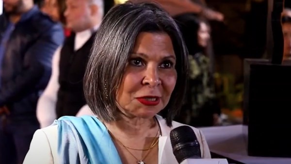سلوي محمد علي: ريهام حجاج فنانة ملتزمة.. وأثينا ناقش الذكاء الاصطناعي سلوي محمد علي: ريهام حجاج فنانة ملتزمة.. وأثينا ناقش الذكاء الاصطناعي