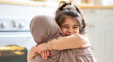 دعاء يحفظ الأبناء من كل شر.. ردده في كل وقت