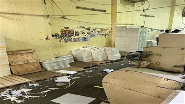القبض على المدير المسئول عن مطبعة بدون ترخيص بالمرج القبض على المدير المسئول عن مطبعة بدون ترخيص بالمرج